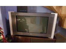 ox_najwyzszy-model-tv-sony-wega-kineskopowy
