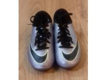 ox_buty-korki-nike-roz-34