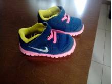 ox_buciki-nike-r21