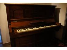 ox_sprzedam-zabytkowe-pianino