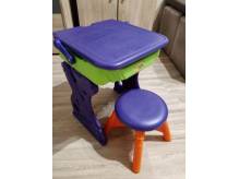 ox_crayola-stolik-edukacyjny-z-krzeselkiem-magnetyczne-literki-i-cyferki