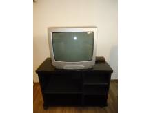 ox_sprzedam-telewizor-20z-dvb-t-i-stolik-tv