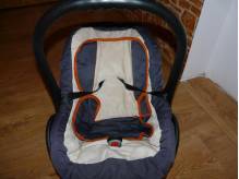 ox_sprzedam-nosidelko-fotelik-samochodowy-dla-dziecka-do-13-kg