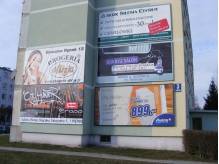 ox_skoczow-nosnik-reklamowy-na-elewacji-budynku-do-wynajecia