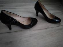 ox_witam-mam-do-sprzedania-buty-damskie