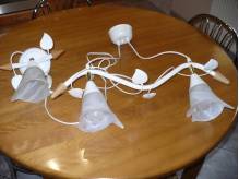 ox_lampa-z-zarowkami-led-wiszaca-kinkiet-biala