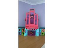 ox_scena-swiecaca-i-grajaca-lps