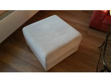 ox_sprzedam-ladny-kremowy-puf