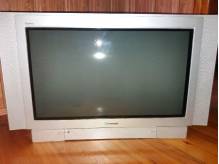 ox_telewizor-panoramiczny-panasonic-32