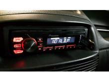 ox_radioodtwrzacz-mp3-z-usb-oraz-aux-pioneer-prawie-nowy