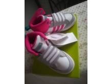 ox_sprzedam-nowe-buty-adidas-24
