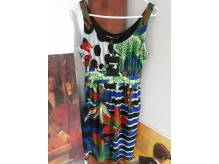 ox_desigual-sukienka-kolorowa-w-kwiaty-etno-folk-ml