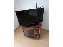 ox_stolik-szafka-pod-tv-z-ruchomym-blatem