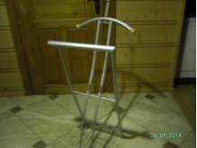 ox_elegancki-stojak-na-garderobe