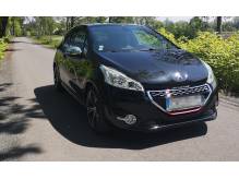 ox_peugeot-208