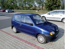 ox_fiat-seicento-z-gazem