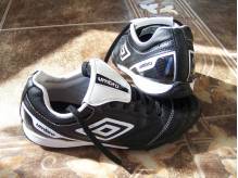 ox_buty-chlopiece-turfy-firmy-umbro-rozm385-24cm