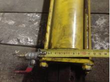 ox_sprzedam-silownik-hydrauliczny