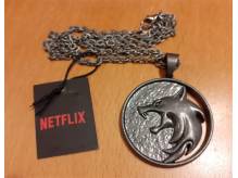 ox_medalion-wiedzmin-netflix