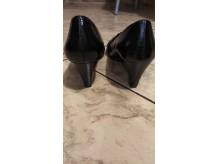 ox_buty-eleganckie-czarne-na-obcasie