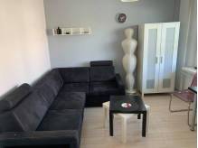 ox_wynajme-kawalerke-na-banatowce-2-balkony-parking-wolny-umeblowane