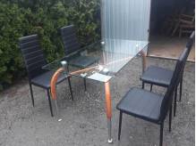 ox_stol-i-4-krzeselka-ladne