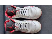 ox_jordan-retro-5-low