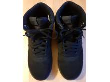 ox_sprzedam-nike-hoodland-suede-r42