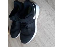 ox_sprzedam-buty-nike