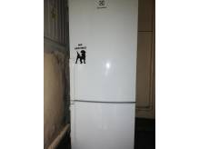 ox_lodowka-electrolux-lnt2lf18s