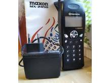 ox_stary-aparat-telefoniczny-komorkowy