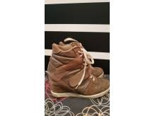 ox_buty-office-london