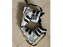 ox_buty-narciarskie-junior-salomon-60t-x-max-22-225-malo-uzywane