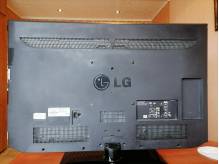 ox_konsola-ps-4-kontroler-i-telewizor-lg-42lk430-pilot-stan-bdb