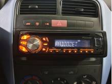 ox_radioodtwrzacz-cd-mp3-z-usb-oraz-aux-firmy-pioneer