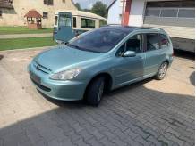 ox_peugeot-307sw-7-osobowy-panorama-dach-klima-hak