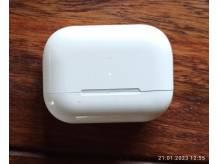 ox_sluchawki-airpods