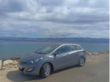 ox_hyundai-i30-kombi-benzyna-16-120km