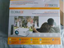 ox_projektor-led-technaxx-tx-113