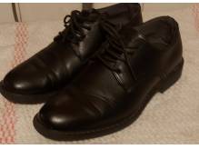 ox_sprzedam-eleganckie-buty-chlopiece-roz-37