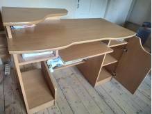 ox_biurko-pod-komputer-laptop-odsprzedam