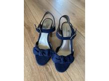 ox_sprzedam-nowe-sandaly