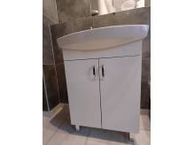 ox_szafka-z-umywalka-bialy-polysk-60-cm-bateria