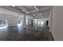 ox_lokal-handlowo-uslugowy-200m2-lub-polowa-do-wynajecia-w-cieszynie