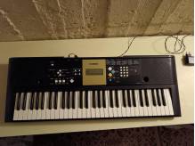 ox_keyboard-yamaha-ypt-220-organy-uzywane-sprawne-z-zasilaczem