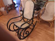 ox_fotel-drewniany-bujany-w-starym-stylu
