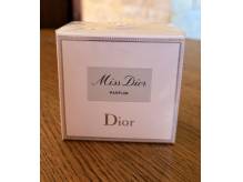 ox_perfum-miss-dior