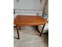 ox_stol-110x67-cm