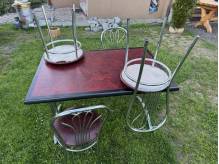ox_stol-skladany-ciezki-stabilny-4-krzesla-tapicerowane-kpl-zadbany
