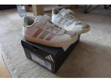 ox_buty-adidas-dla-dziewczynki-rozmiar-31